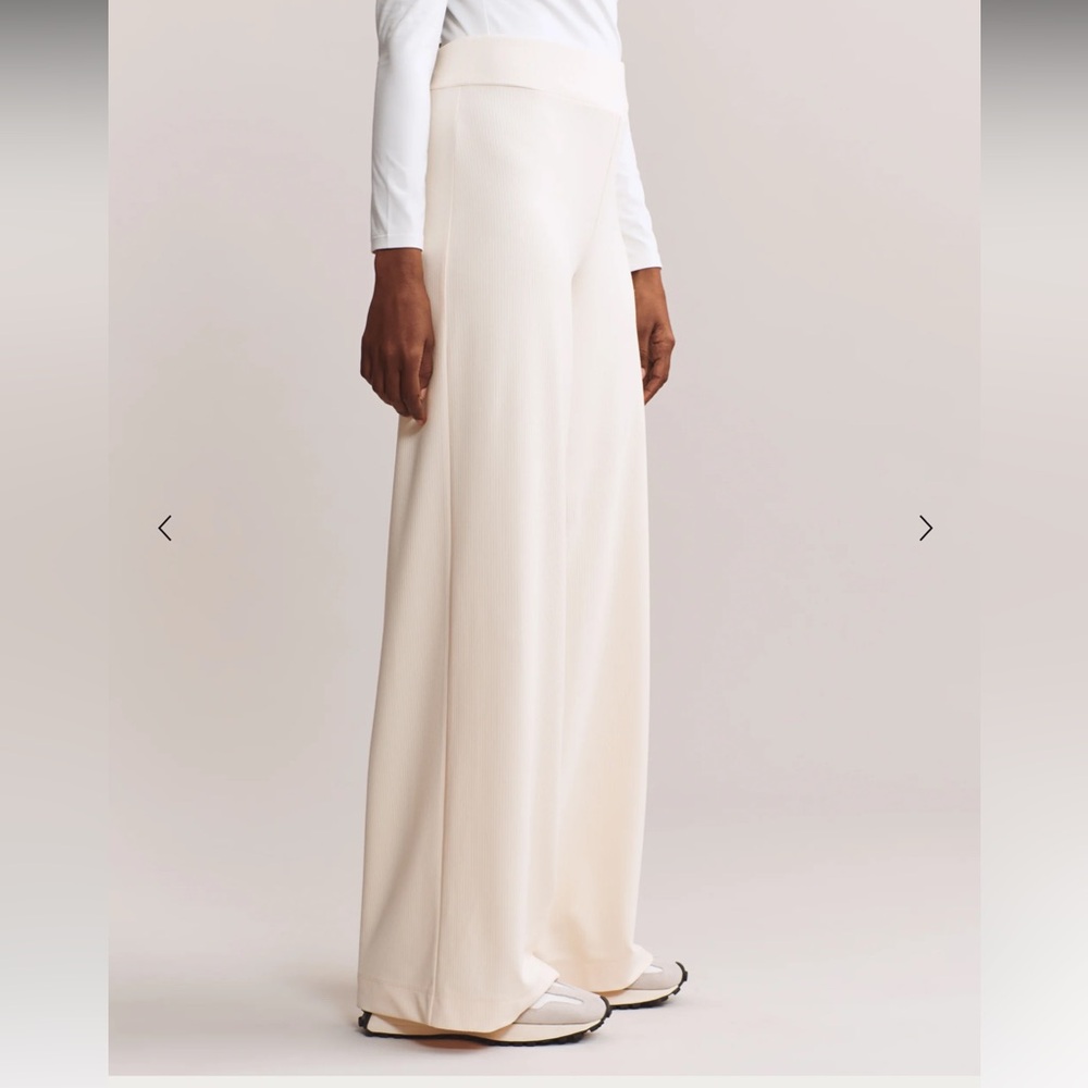 RHONE Tan Women's Leggings - Picture 9 of 11